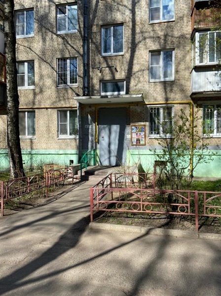 Продается 2-к квартира
