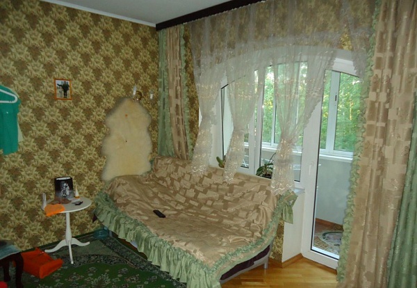 Продается 4-к квартира